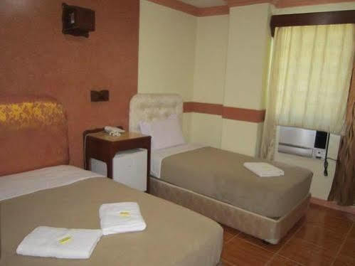 Golden Stallion Suites Cagayan de Oro Ngoại thất bức ảnh