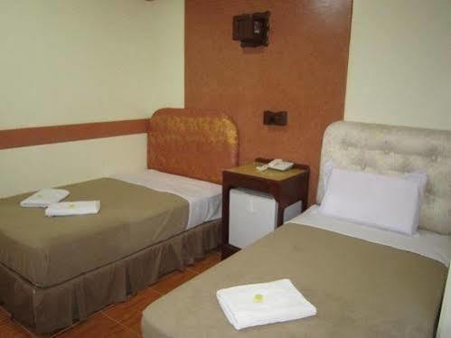Golden Stallion Suites Cagayan de Oro Ngoại thất bức ảnh